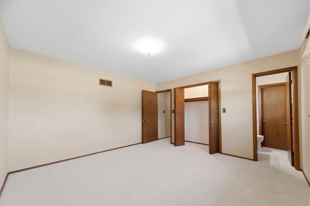 2132 N McComas, Wichita, KS 67203