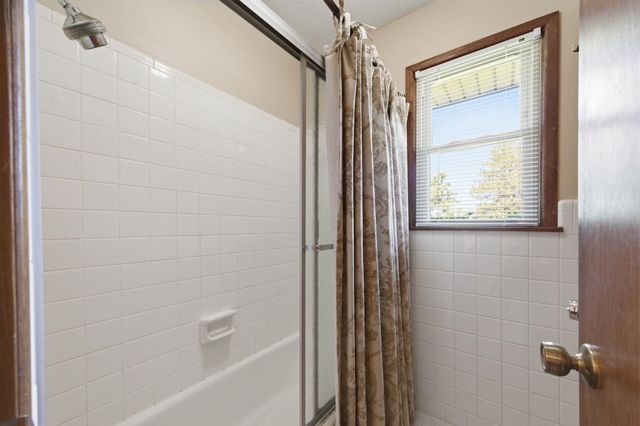 2132 N McComas, Wichita, KS 67203