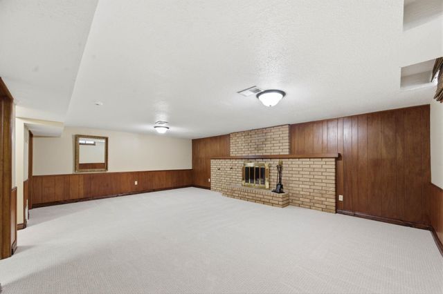 2132 N McComas, Wichita, KS 67203