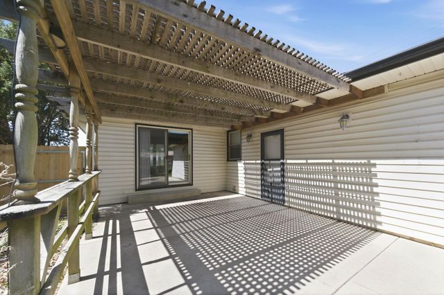 2132 N McComas, Wichita, KS 67203