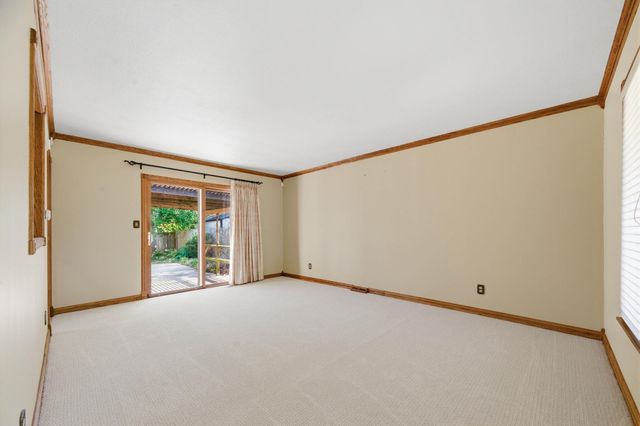 2132 N McComas, Wichita, KS 67203