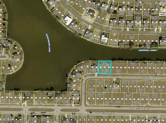 1721 NW 8th TER, Cape Coral, FL 33993