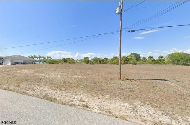 1721 NW 8th TER, Cape Coral, FL 33993