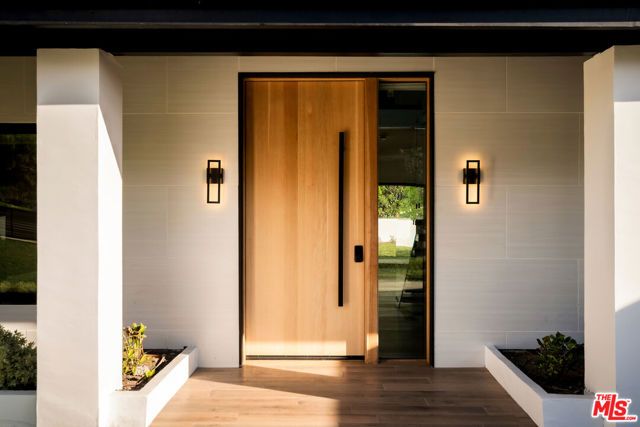 200 Surfview Drive, Pacific Palisades (los Angeles), CA 90272