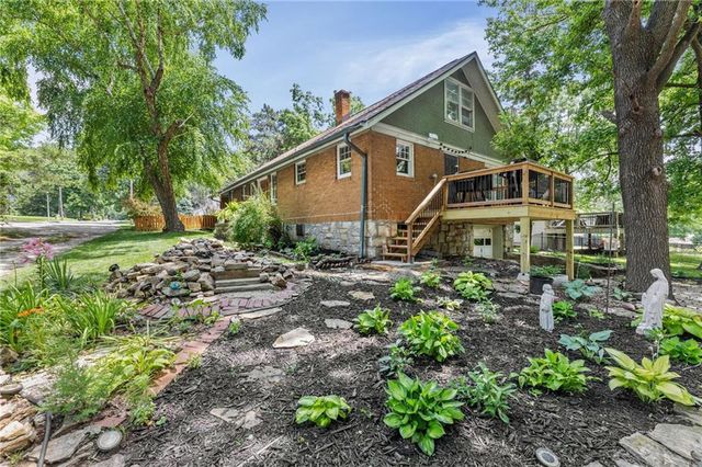 6014 Antioch Road, Merriam, KS 66202