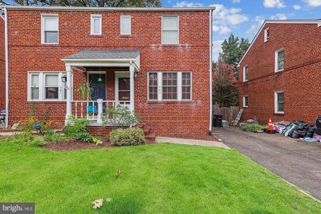 503 S VEITCH ST, Arlington, VA 22204