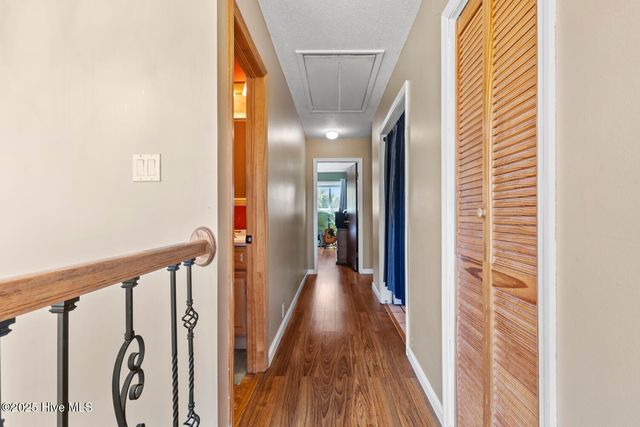 218 W Saltwood Place, Jacksonville, NC 28540