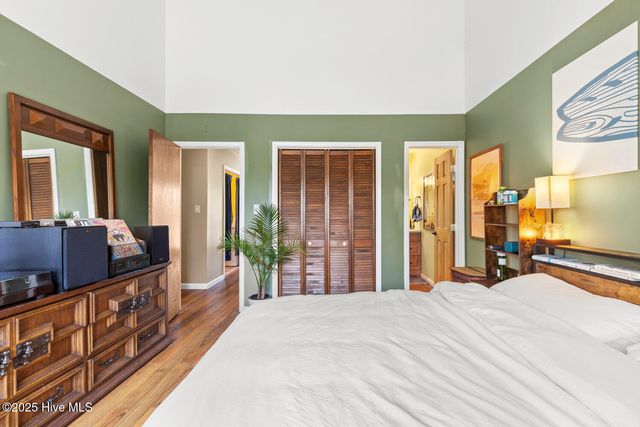218 W Saltwood Place, Jacksonville, NC 28540