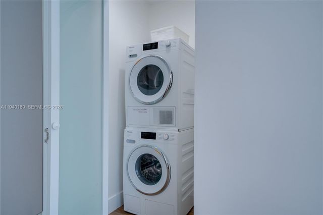 421 SW 14th Ct, Fort Lauderdale, FL 33315