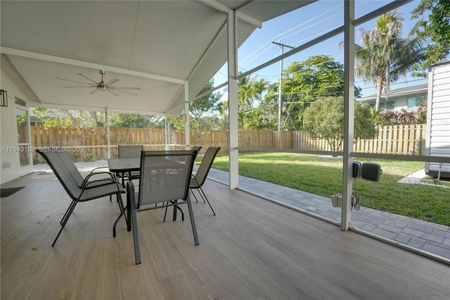 421 SW 14th Ct, Fort Lauderdale, FL 33315