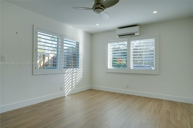 421 SW 14th Ct, Fort Lauderdale, FL 33315