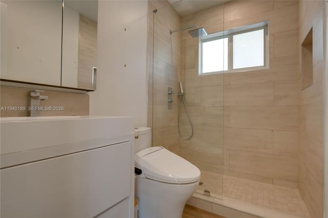 421 SW 14th Ct, Fort Lauderdale, FL 33315