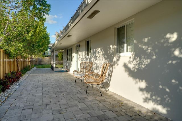 421 SW 14th Ct, Fort Lauderdale, FL 33315