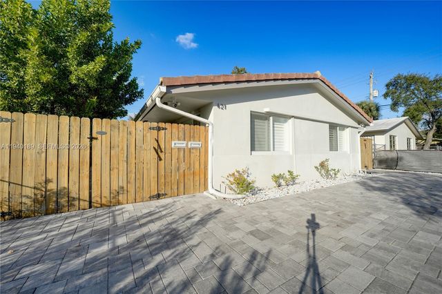 421 SW 14th Ct, Fort Lauderdale, FL 33315