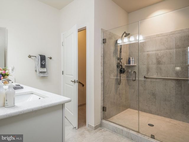 7922 ASHLAND DR, Alexandria, VA 22315