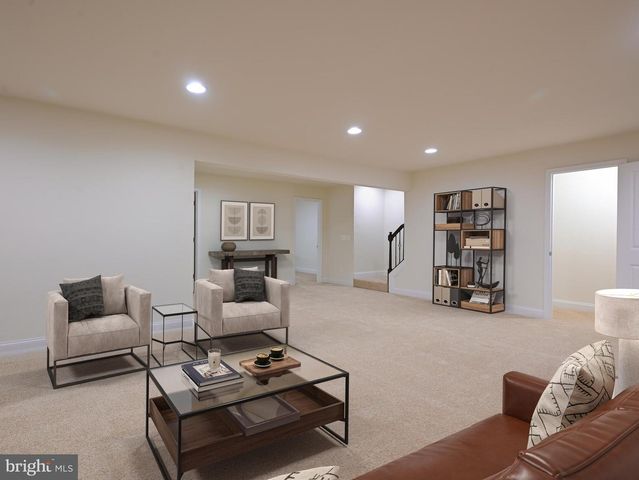 7922 ASHLAND DR, Alexandria, VA 22315