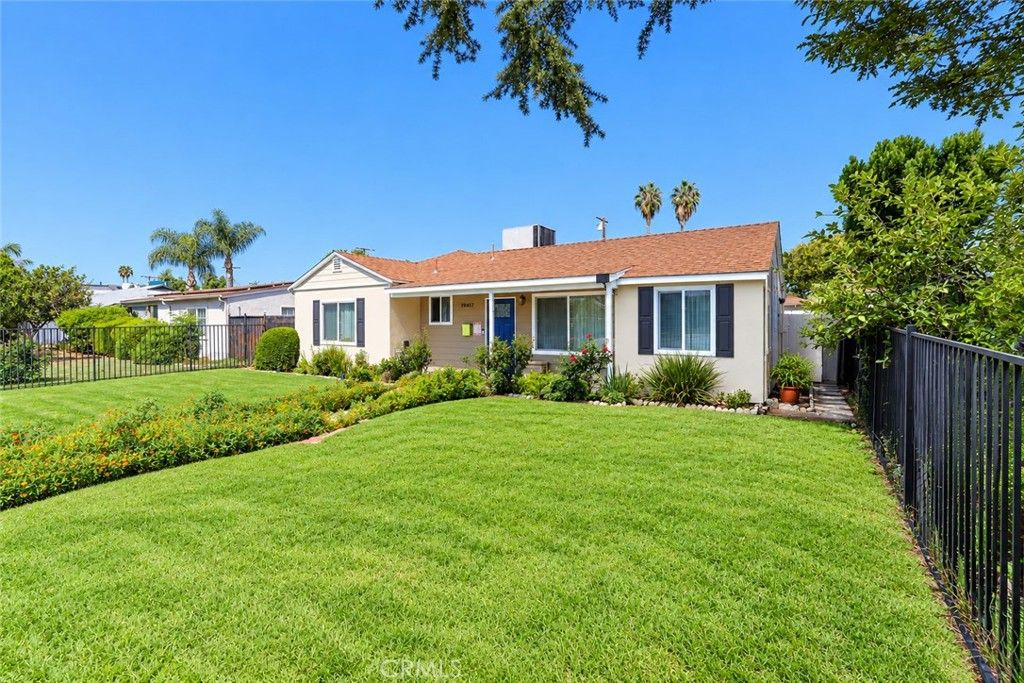 19417 Vanowen, Reseda, CA 91335 — photo 2