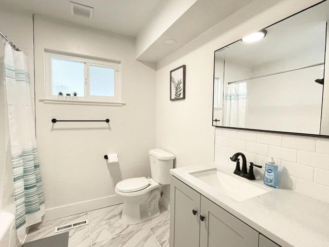 725 W Rialto Avenue, Fresno, CA 93705