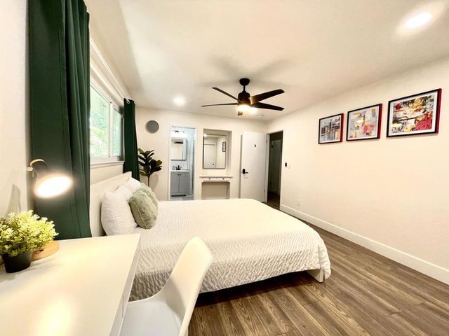725 W Rialto Avenue, Fresno, CA 93705