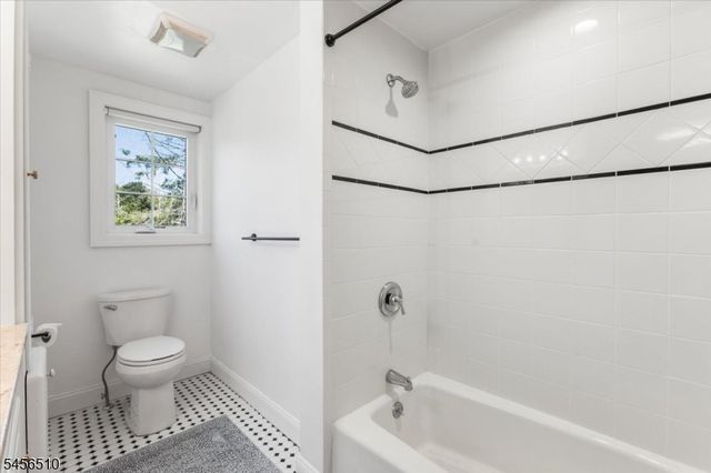 41 Kory Rd, Newton Town, NJ 07860