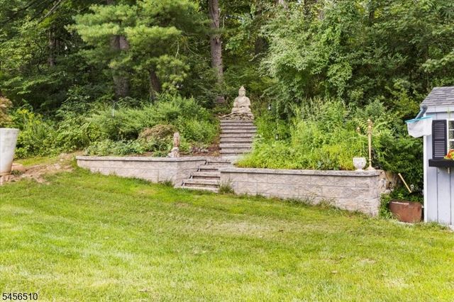 41 Kory Rd, Newton Town, NJ 07860