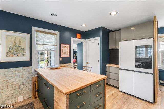 41 Kory Rd, Newton Town, NJ 07860