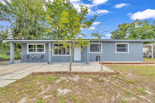 890 GOLDEN ISLE DRIVE, Mount Dora, FL 32757