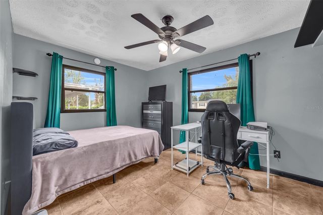 890 GOLDEN ISLE DRIVE, Mount Dora, FL 32757