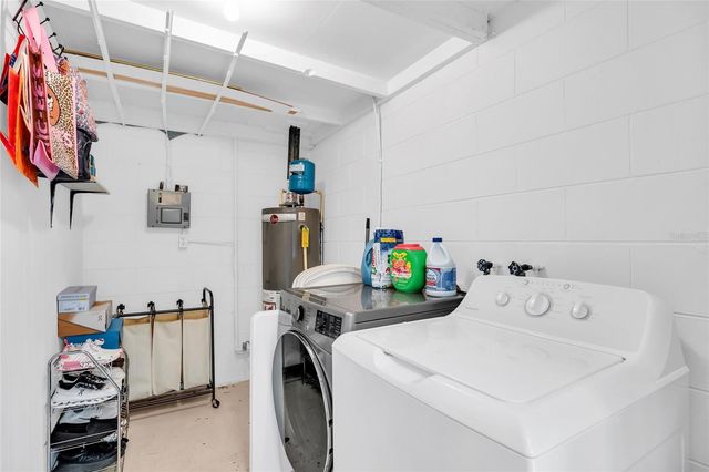 890 GOLDEN ISLE DRIVE, Mount Dora, FL 32757