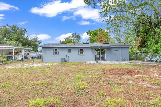 890 GOLDEN ISLE DRIVE, Mount Dora, FL 32757