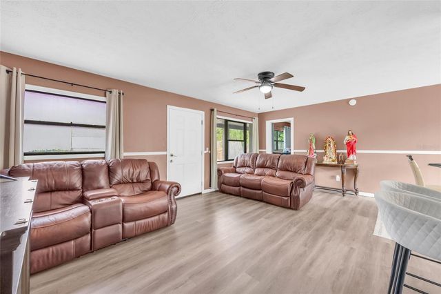 890 GOLDEN ISLE DRIVE, Mount Dora, FL 32757