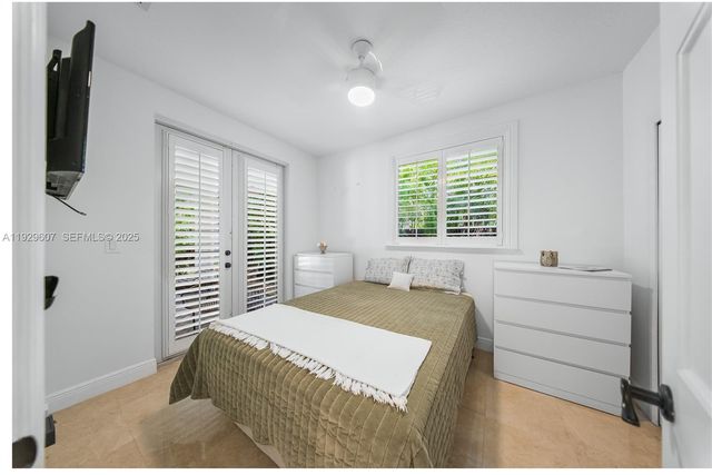 3922 SW 60th Ave, Miami, FL 33155