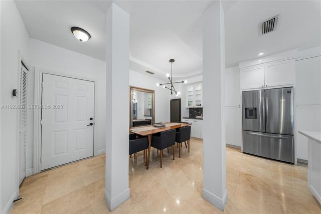 3922 SW 60th Ave, Miami, FL 33155