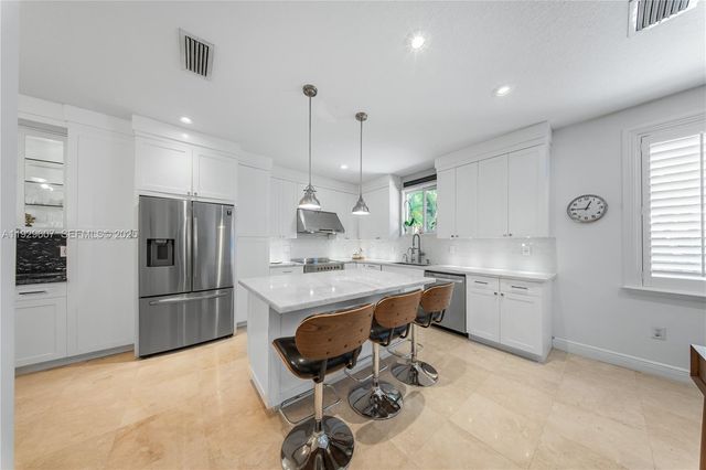 3922 SW 60th Ave, Miami, FL 33155