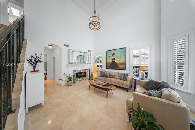 3922 SW 60th Ave, Miami, FL 33155