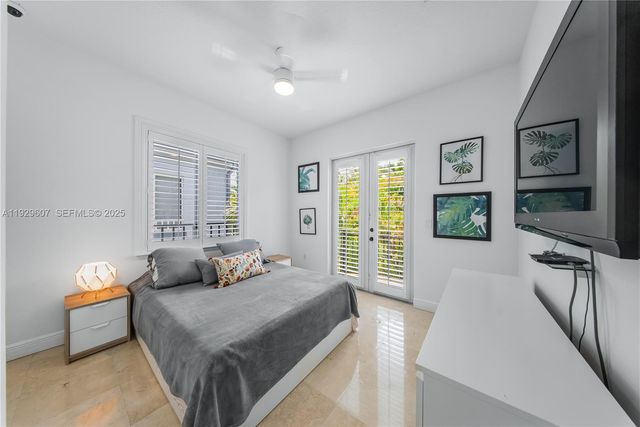 3922 SW 60th Ave, Miami, FL 33155