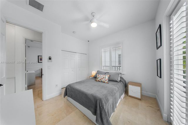 3922 SW 60th Ave, Miami, FL 33155