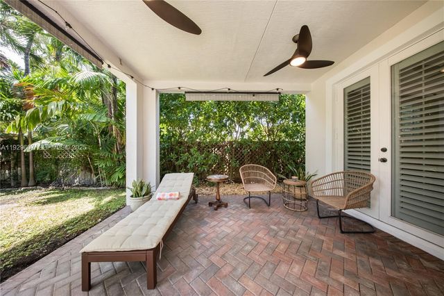 3922 SW 60th Ave, Miami, FL 33155