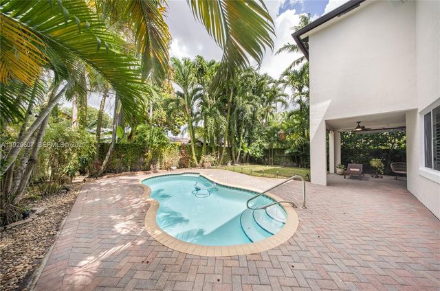 3922 SW 60th Ave, Miami, FL 33155