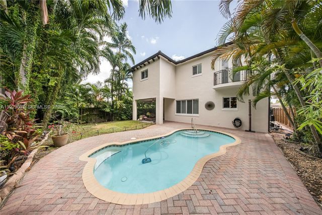 3922 SW 60th Ave, Miami, FL 33155