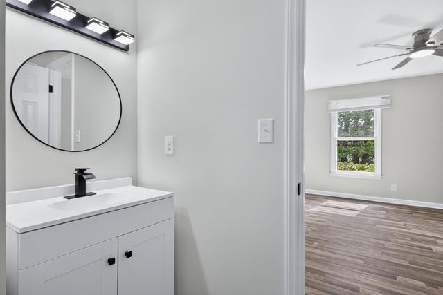 708 Powell Drive A, Raleigh, NC 27606