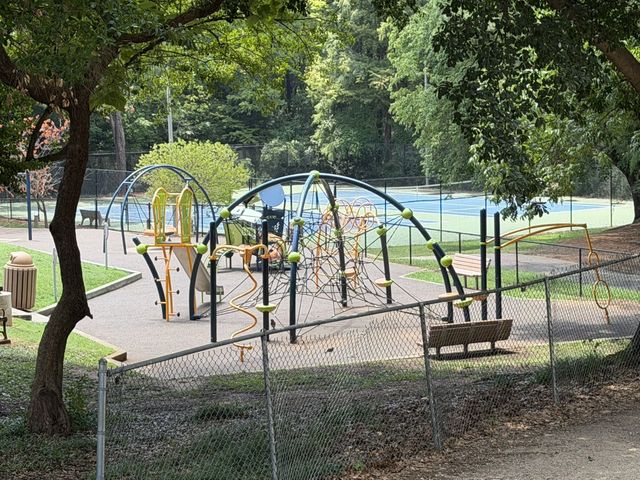 708 Powell Drive A, Raleigh, NC 27606