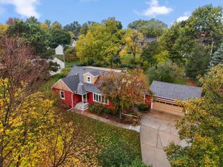 402 Sweet Briar Lane, Hopkins, MN 55343