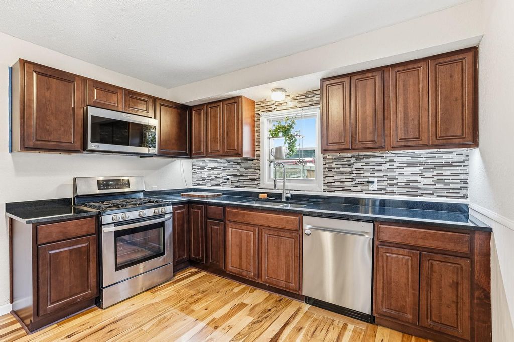 454 Michigan Street, Saint Paul, MN 55102 — photo 2