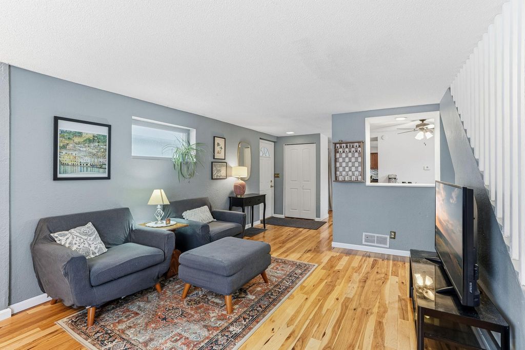 454 Michigan Street, Saint Paul, MN 55102 — photo 4