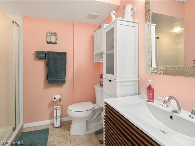 105 Wading Bird CIR U201, Naples, FL 34110