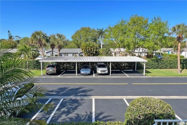 105 Wading Bird CIR U201, Naples, FL 34110