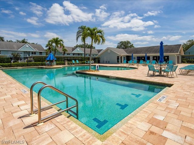 105 Wading Bird CIR U201, Naples, FL 34110