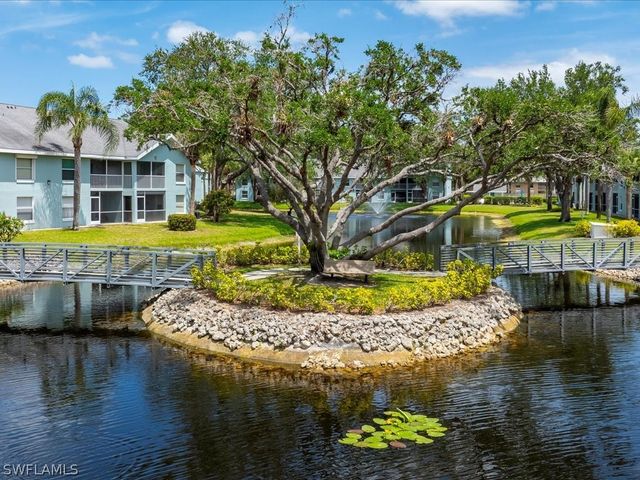 105 Wading Bird CIR U201, Naples, FL 34110