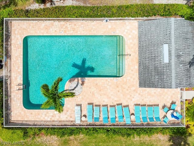 105 Wading Bird CIR U201, Naples, FL 34110